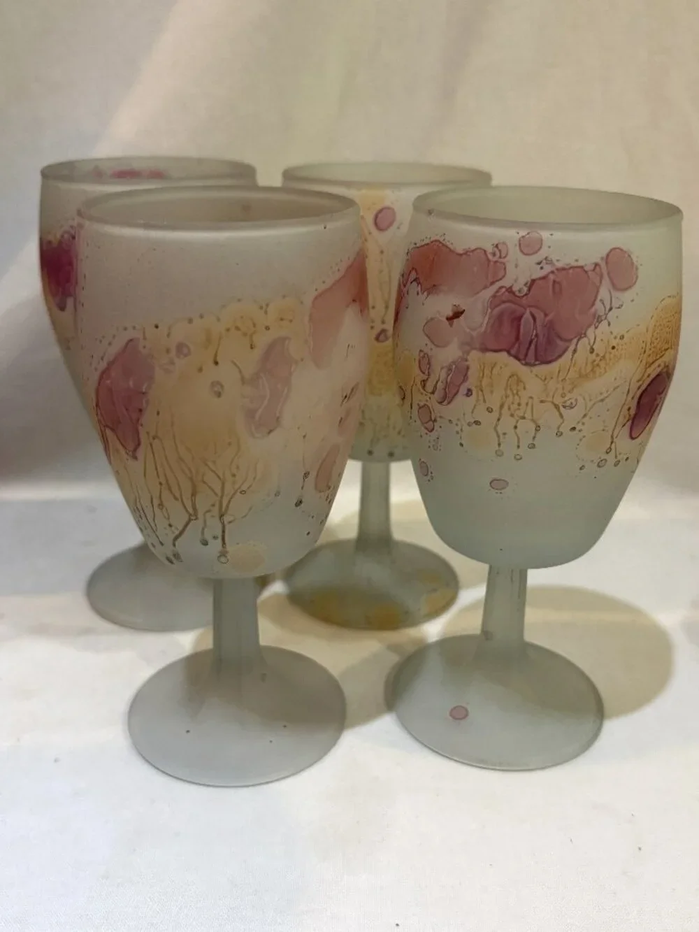 Set of 4 Rueven Nouveau Art Glass Stem Wine Glasses Frosted Satin Finish
